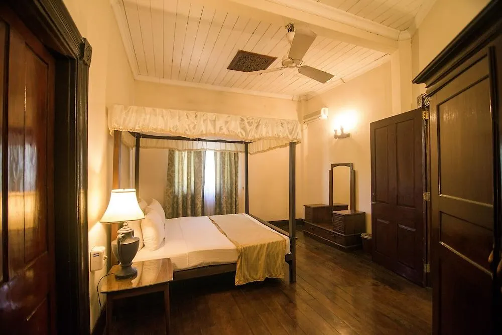 Queen'S Hotel Kandy