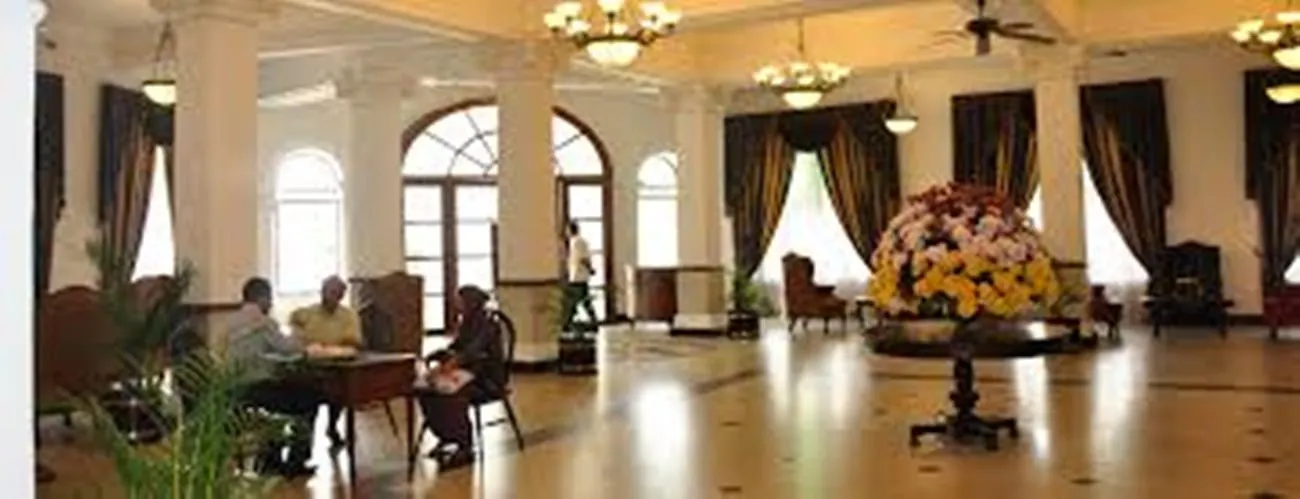 Queen'S Hotel Канди 5*,  Шри-Ланка