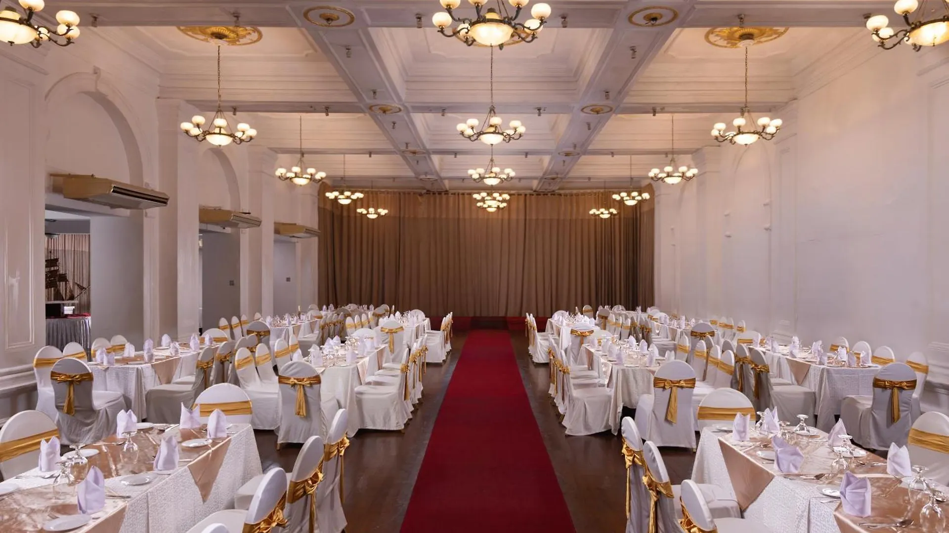 Queen'S Hotel Канди Шри-Ланка