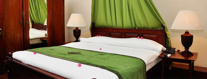 Queen'S Hotel Kandy Sri Lanka