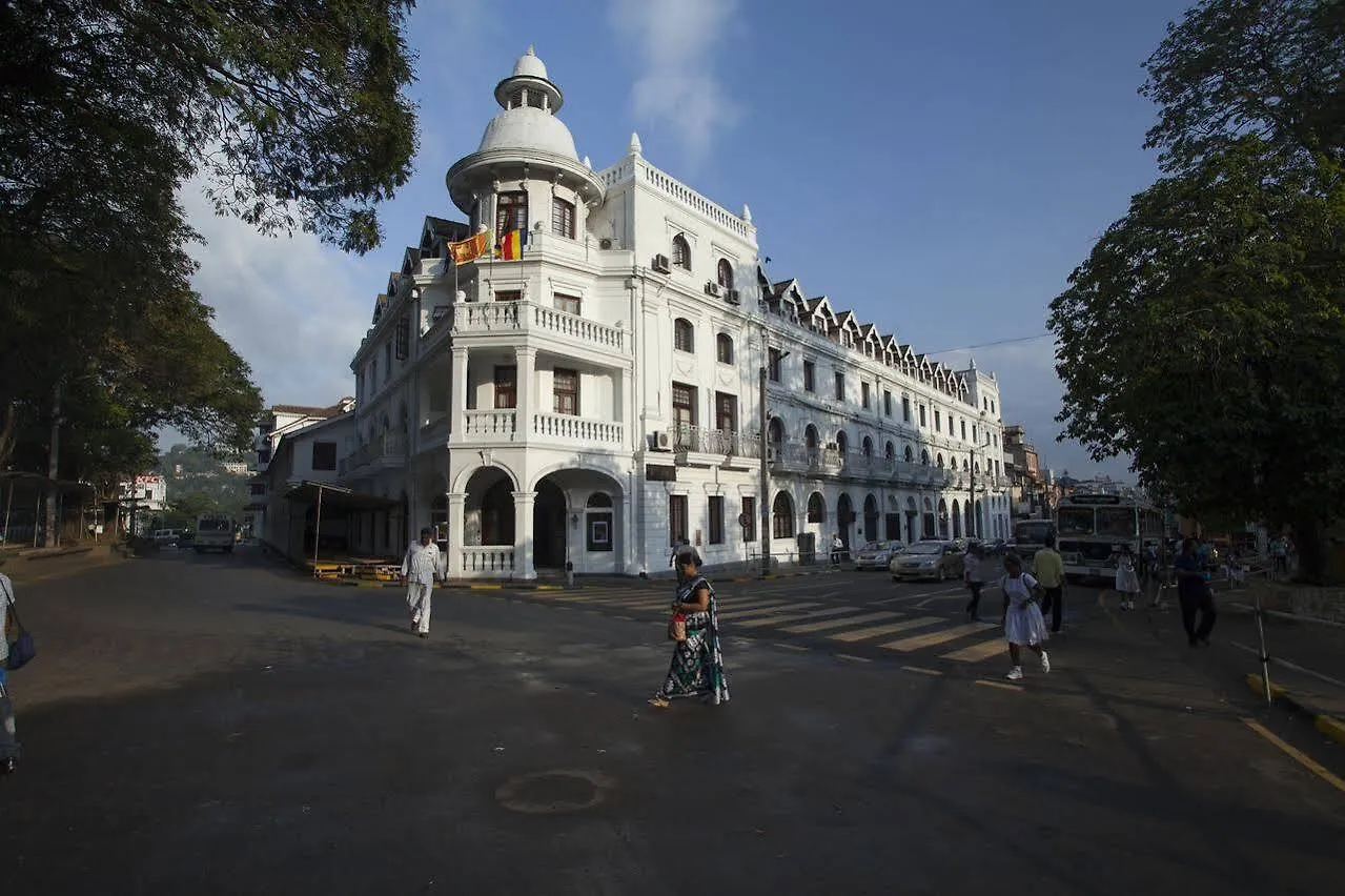 Queen'S Hotel Kandy Sri Lanka