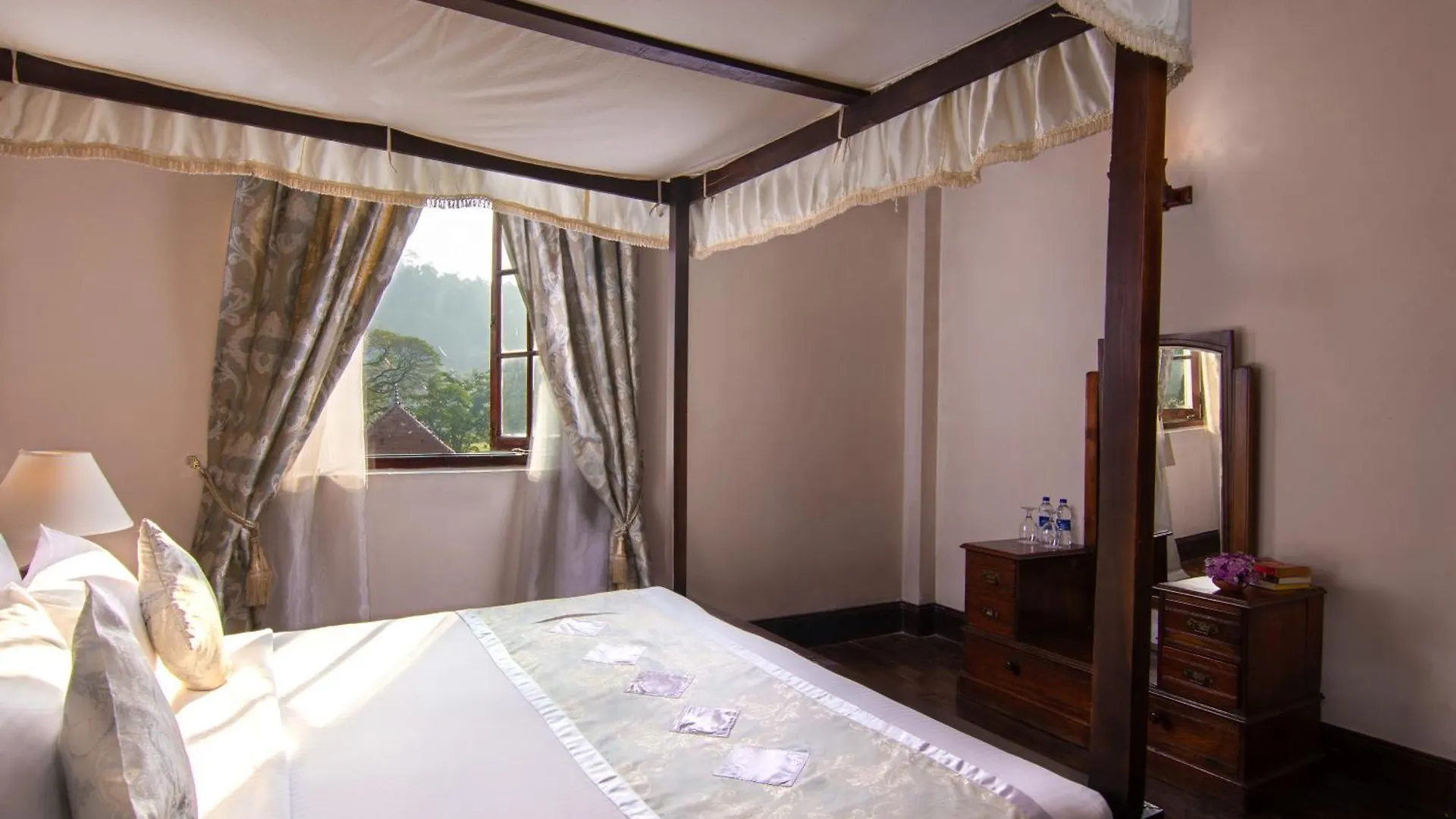 Queen'S Hotel Kandy