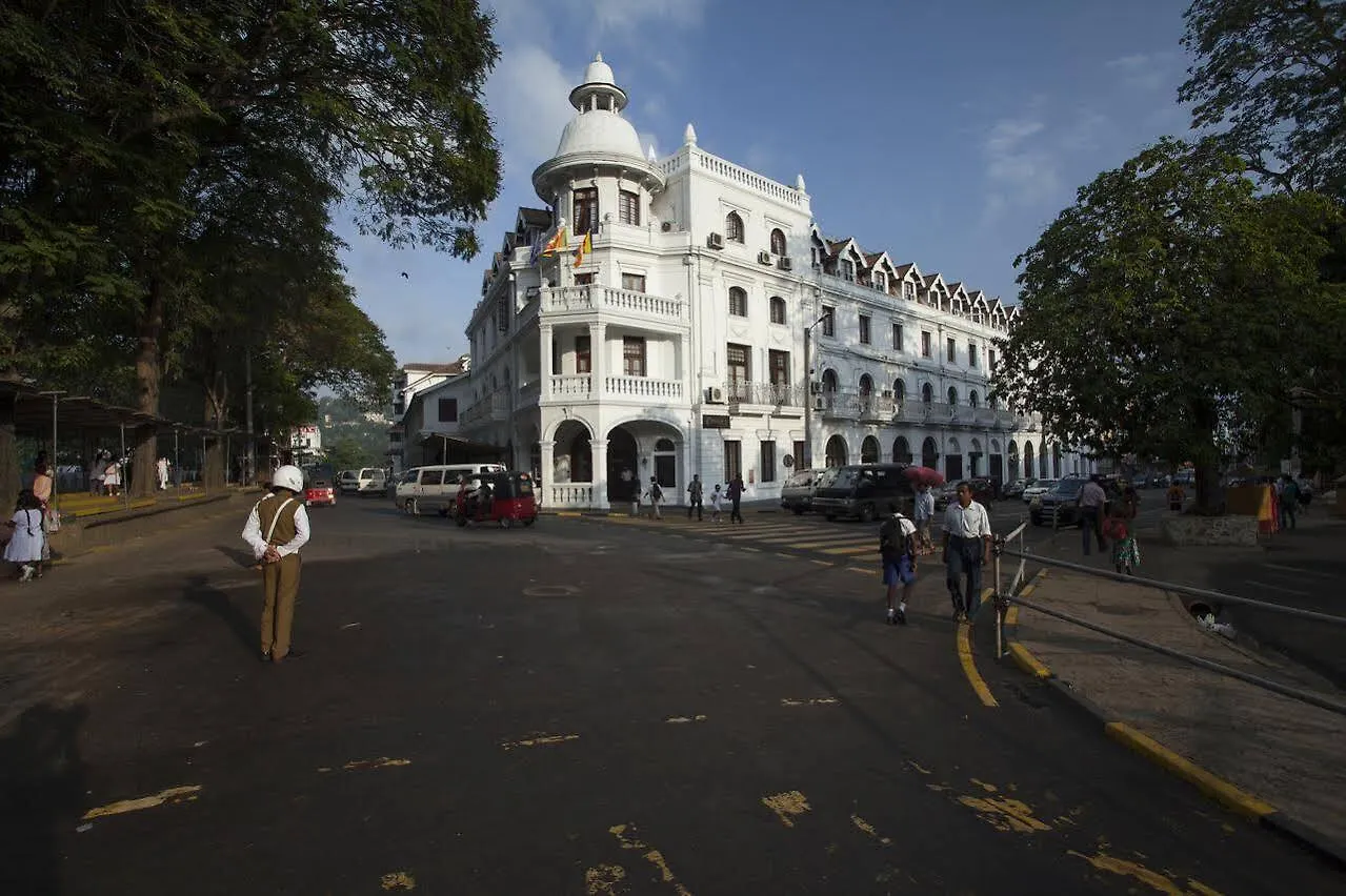 Queen'S Hotel Kandy 5*,  Sri Lanka